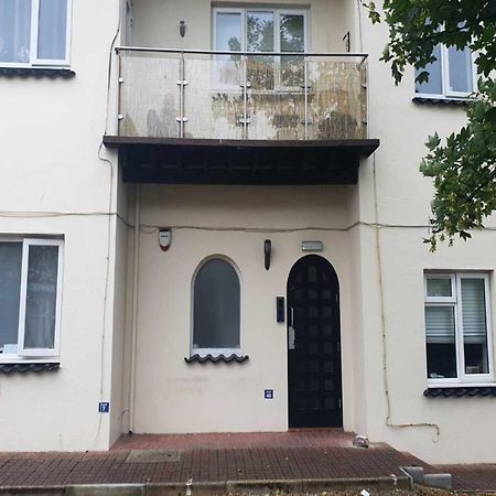 Newly Renovated Ideally Situated 2 Bedroom Flat Bournemouth Buitenkant foto