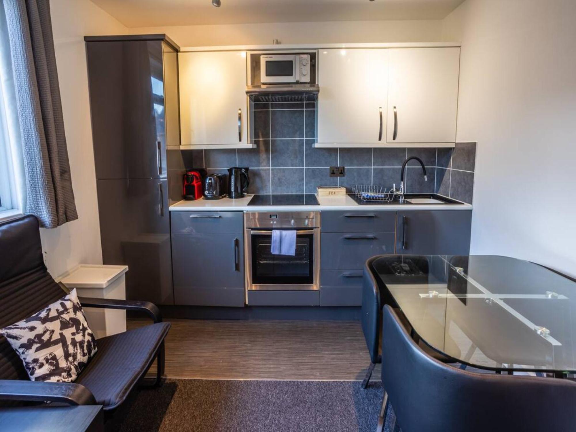 Newly Renovated Ideally Situated 2 Bedroom Flat Bournemouth Buitenkant foto